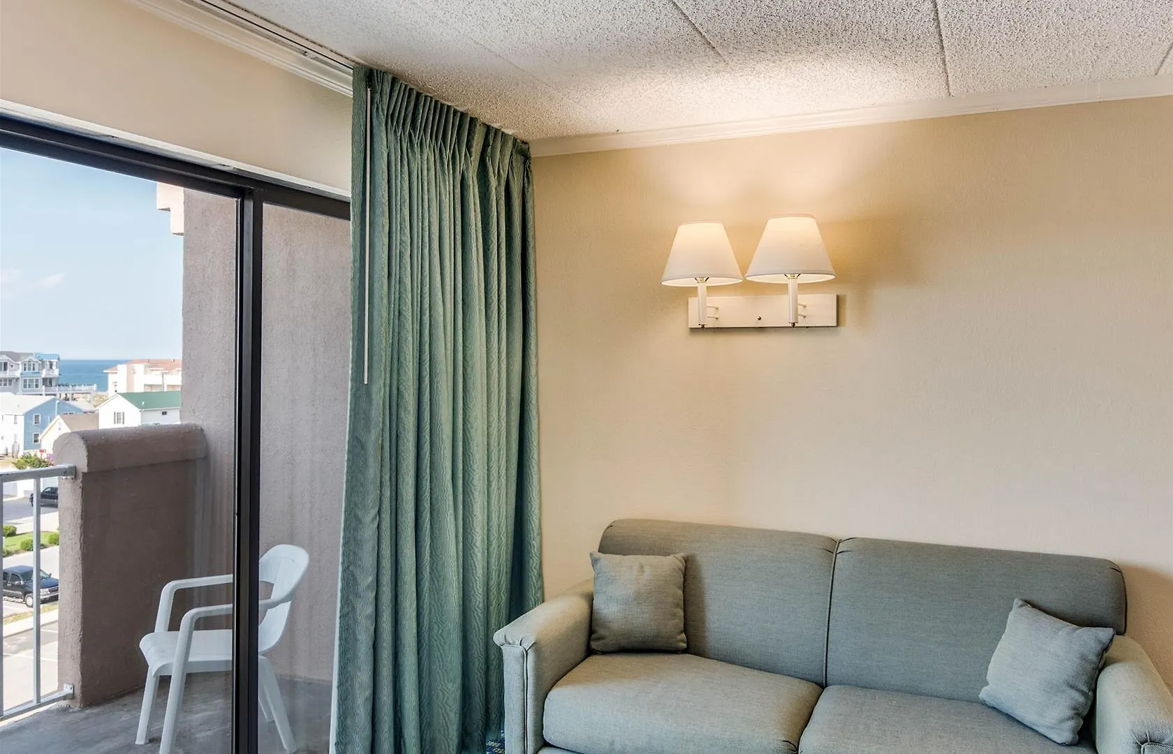 Quality Inn & Suites Oceanblock Ocean Stadt 2*,